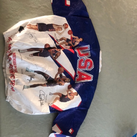1992 USA Dream Team Wind Breaker 🔥🔥 - Picture 2 of 6